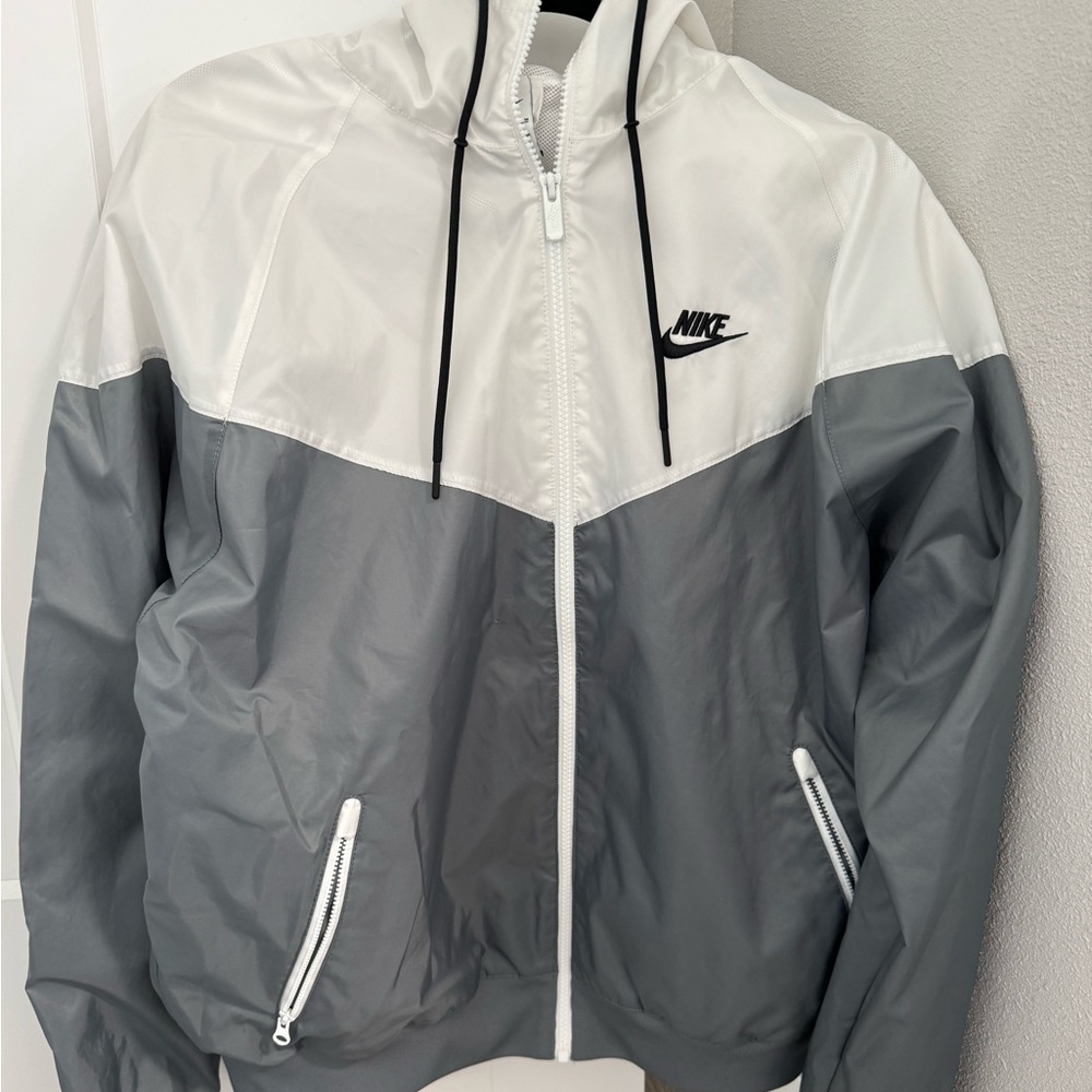 Nike Windrunner/windbreaker jacket hoodie